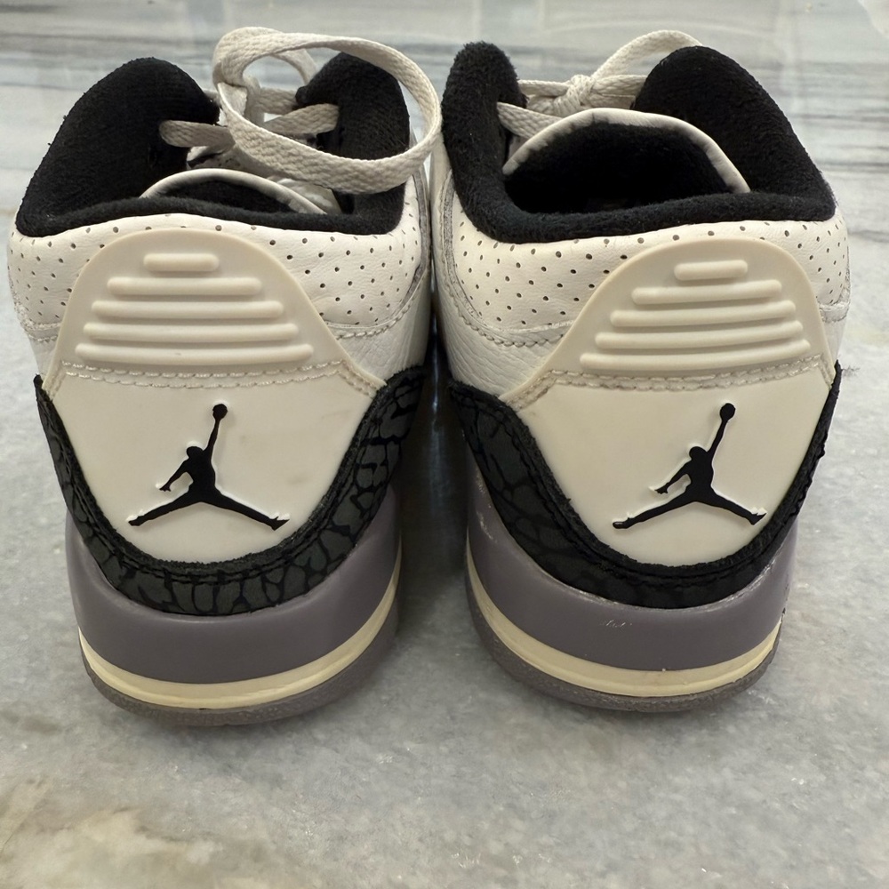 Jordan Kids White and Black Leather Sneakers - Picture 2 of 4
